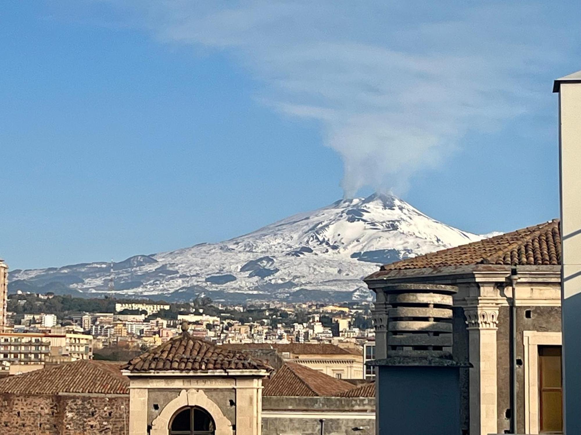 カターニアLa Terrazza Di Sant'Agataアパートメント エクステリア 写真